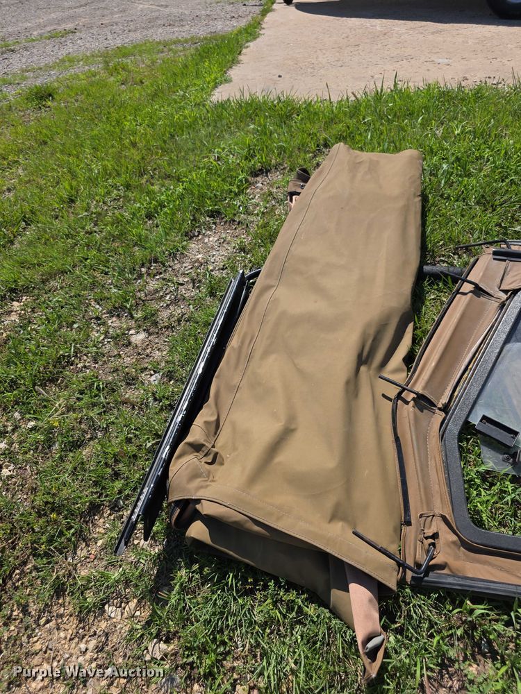 image for item EF3583 1994 Jeep Wrangler SUV