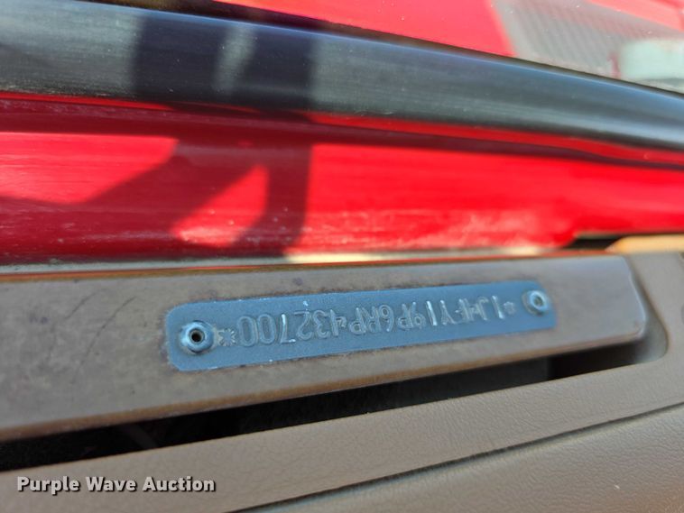 image for item EF3583 1994 Jeep Wrangler SUV