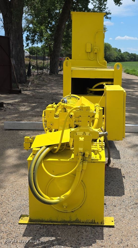 image for item EF3650 2005 Allegheny 343C baler