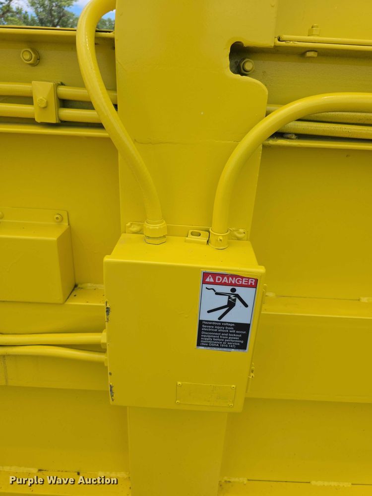 image for item EF3650 2005 Allegheny 343C baler