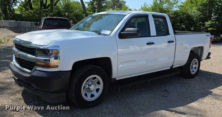 image for item EF3659 2016 Chevrolet Silverado 1500 Double Cab pickup truck