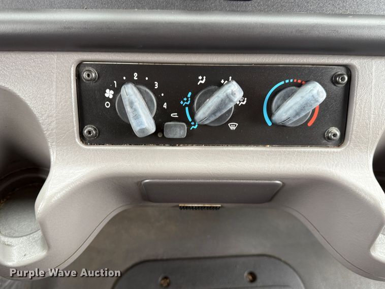 image for item EG0872 2018 Freightliner  Business Class M2 box truck