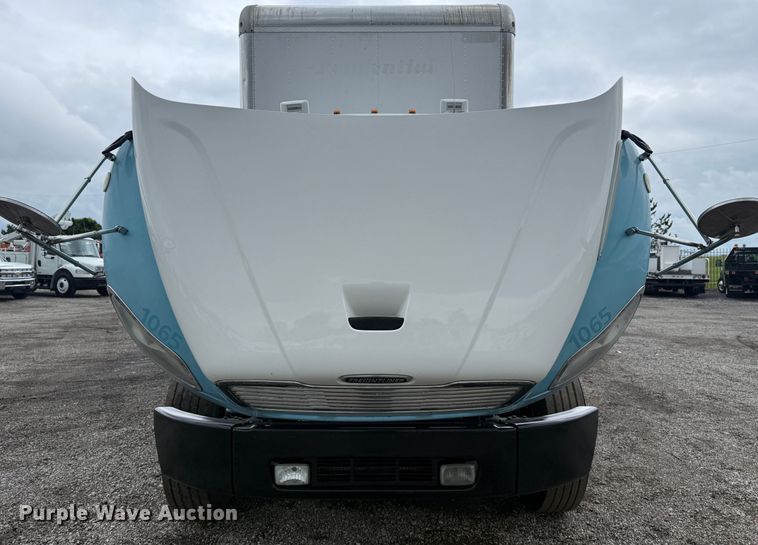 image for item EG0872 2018 Freightliner  Business Class M2 box truck
