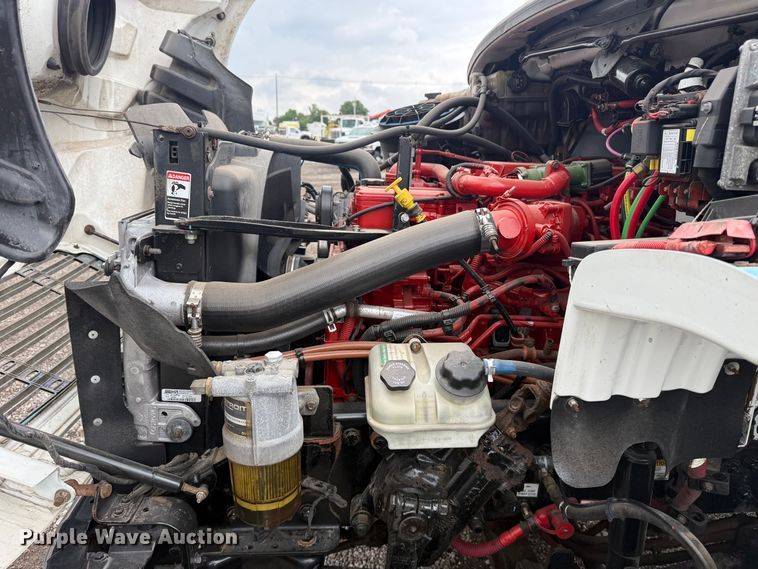 image for item EG0872 2018 Freightliner  Business Class M2 box truck