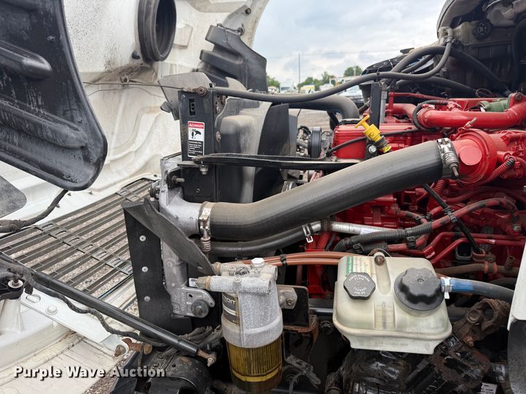 image for item EG0872 2018 Freightliner  Business Class M2 box truck