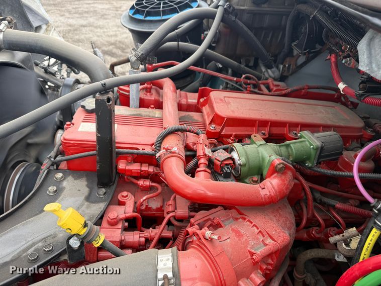 image for item EG0872 2018 Freightliner  Business Class M2 box truck