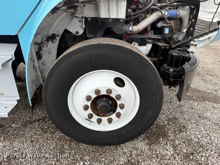 image for item EG0872 2018 Freightliner  Business Class M2 box truck