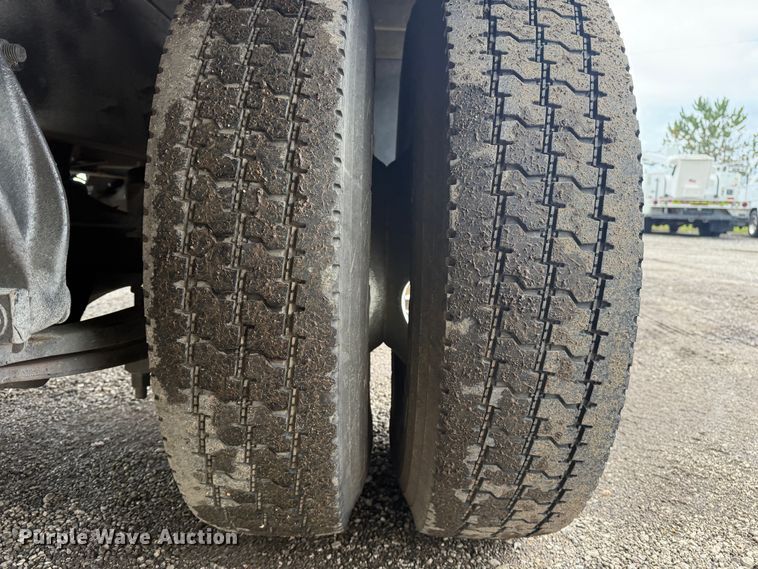 image for item EG0872 2018 Freightliner  Business Class M2 box truck