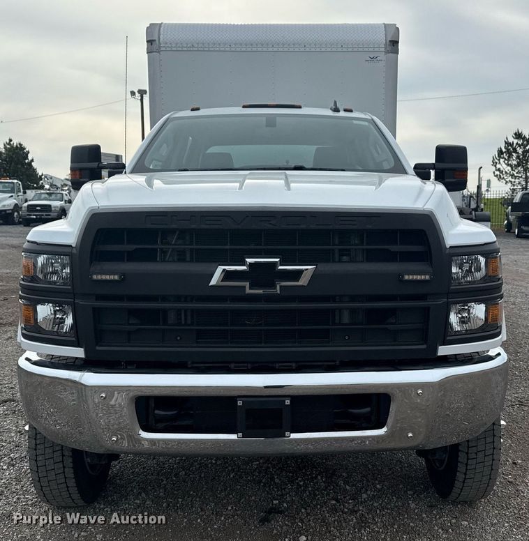 image for item EG5793 2021 Chevrolet Silverado 5500HD Crew Cab box truck