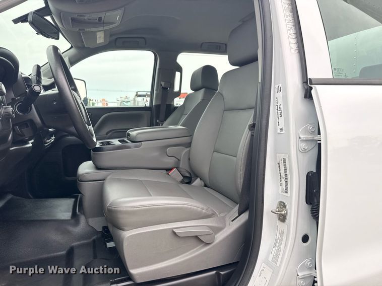 image for item EG5793 2021 Chevrolet Silverado 5500HD Crew Cab box truck