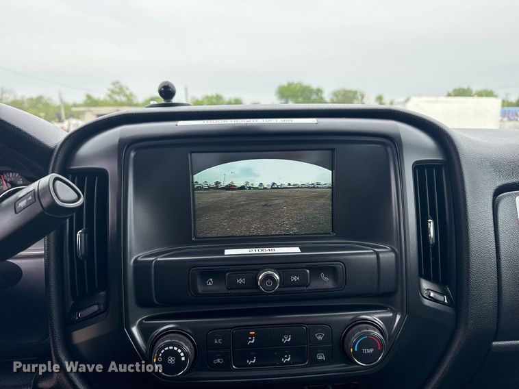 image for item EG5793 2021 Chevrolet Silverado 5500HD Crew Cab box truck