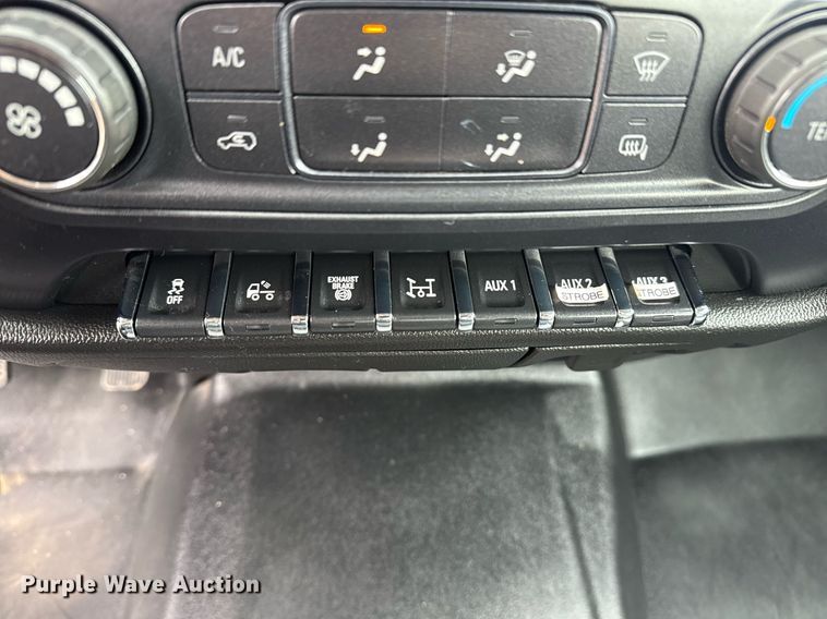 image for item EG5793 2021 Chevrolet Silverado 5500HD Crew Cab box truck