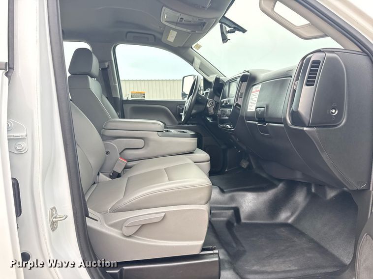 image for item EG5793 2021 Chevrolet Silverado 5500HD Crew Cab box truck