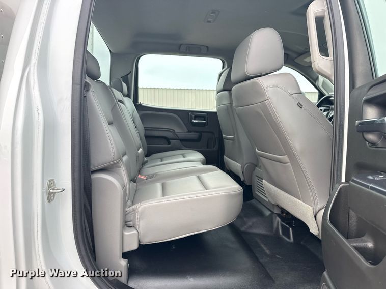 image for item EG5793 2021 Chevrolet Silverado 5500HD Crew Cab box truck