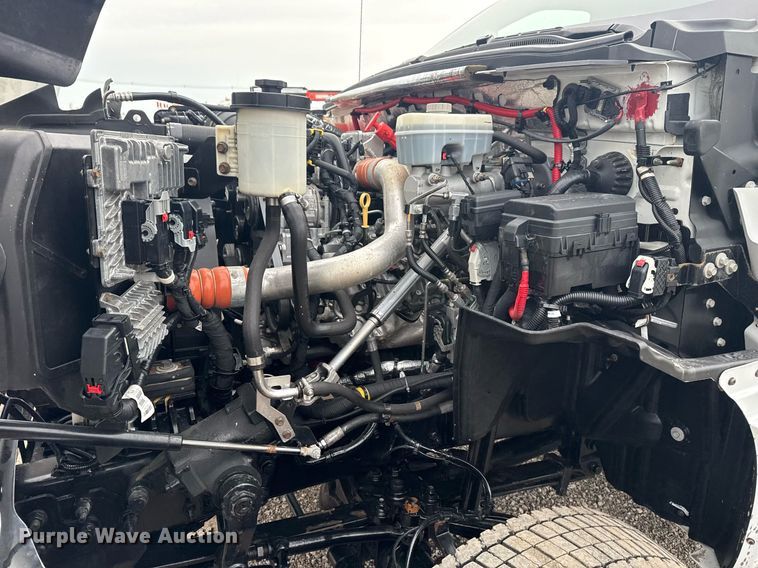 image for item EG5793 2021 Chevrolet Silverado 5500HD Crew Cab box truck