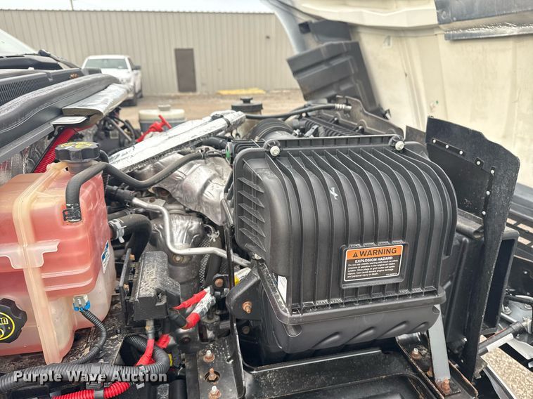 image for item EG5793 2021 Chevrolet Silverado 5500HD Crew Cab box truck