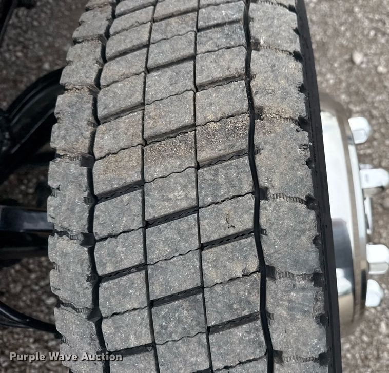 image for item EG5793 2021 Chevrolet Silverado 5500HD Crew Cab box truck