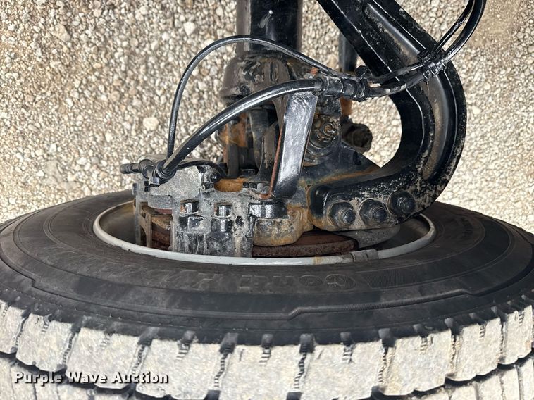 image for item EG5793 2021 Chevrolet Silverado 5500HD Crew Cab box truck