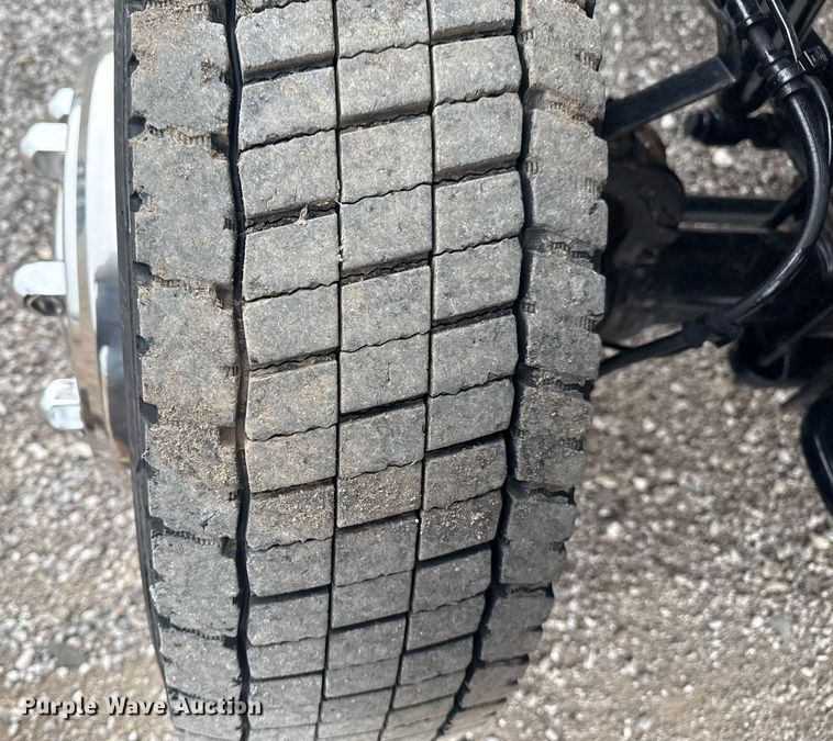 image for item EG5793 2021 Chevrolet Silverado 5500HD Crew Cab box truck