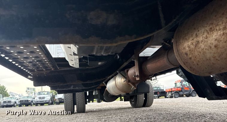 image for item EG5793 2021 Chevrolet Silverado 5500HD Crew Cab box truck