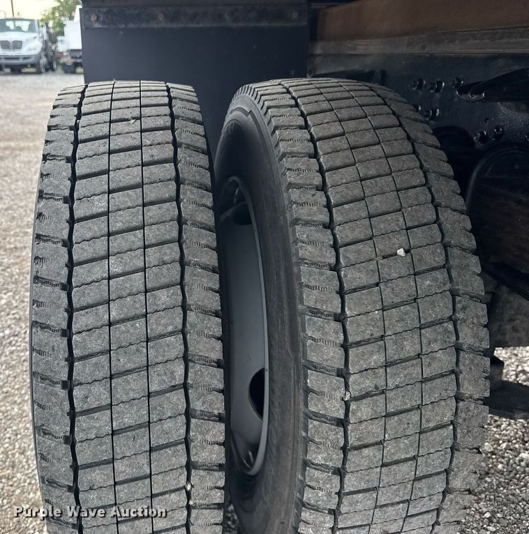 image for item EG5793 2021 Chevrolet Silverado 5500HD Crew Cab box truck