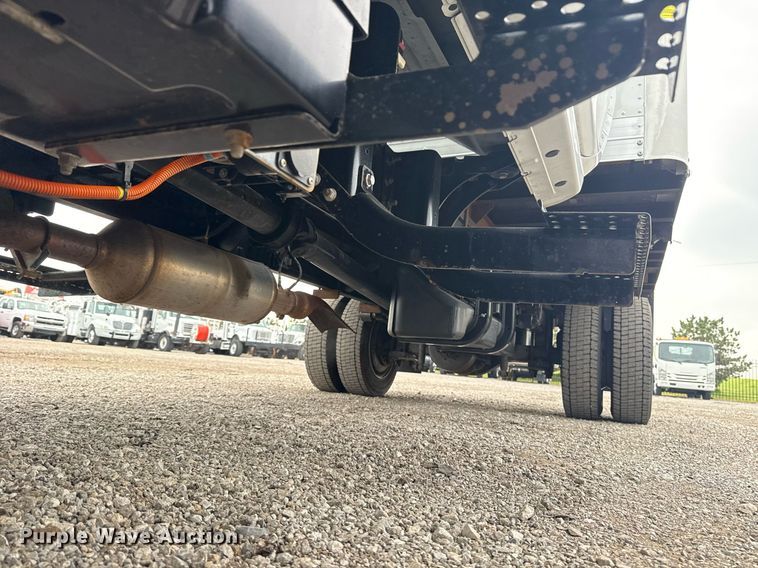 image for item EG5793 2021 Chevrolet Silverado 5500HD Crew Cab box truck