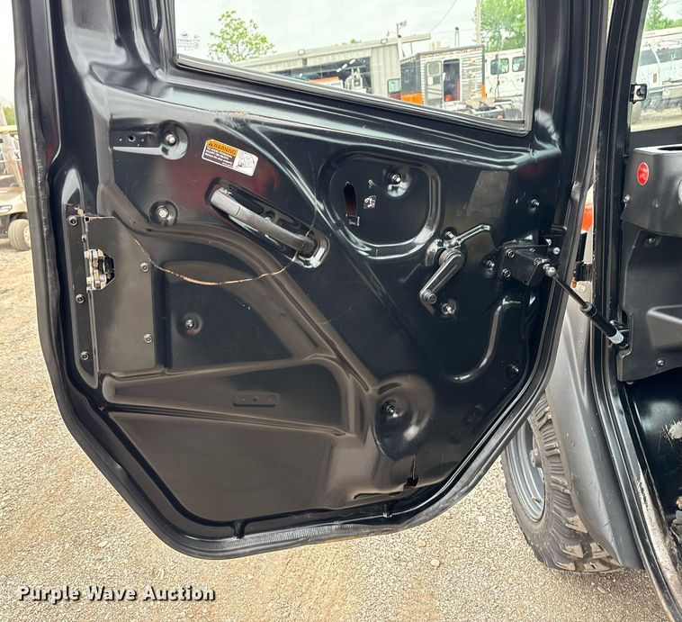 image for item EG5800 2020 Kubota RTV-X1100C utility vehicle