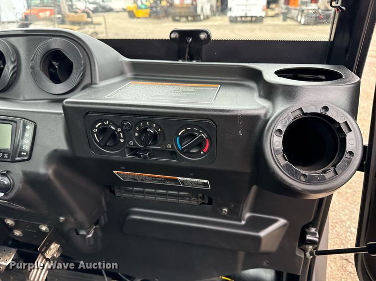 image for item EG5800 2020 Kubota RTV-X1100C utility vehicle