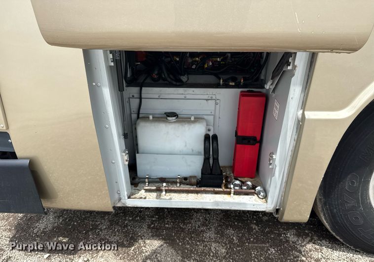 image for item EG5891 2009 Blue Bird Coachworks coach bus