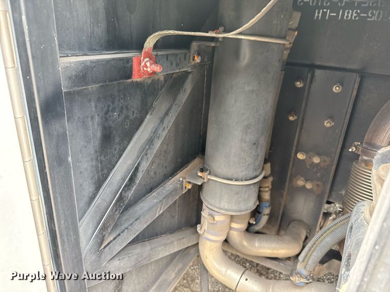 image for item EG5891 2009 Blue Bird Coachworks coach bus