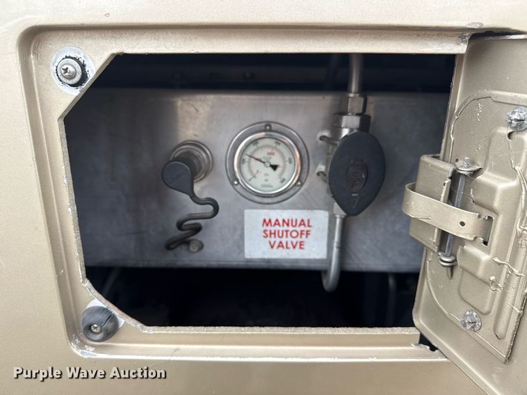 image for item EG5891 2009 Blue Bird Coachworks coach bus