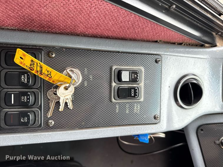 image for item EG5891 2009 Blue Bird Coachworks coach bus