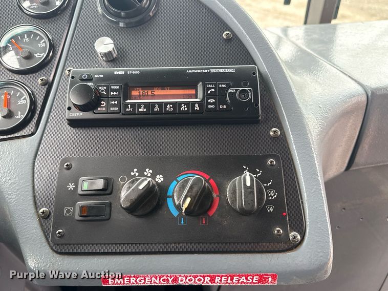 image for item EG5891 2009 Blue Bird Coachworks coach bus