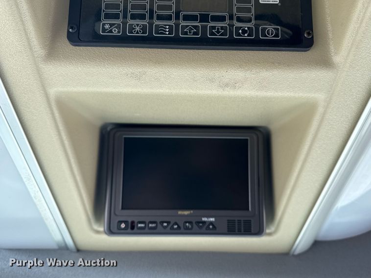 image for item EG5891 2009 Blue Bird Coachworks coach bus