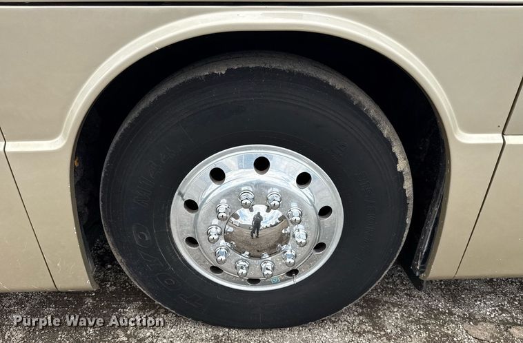 image for item EG5891 2009 Blue Bird Coachworks coach bus