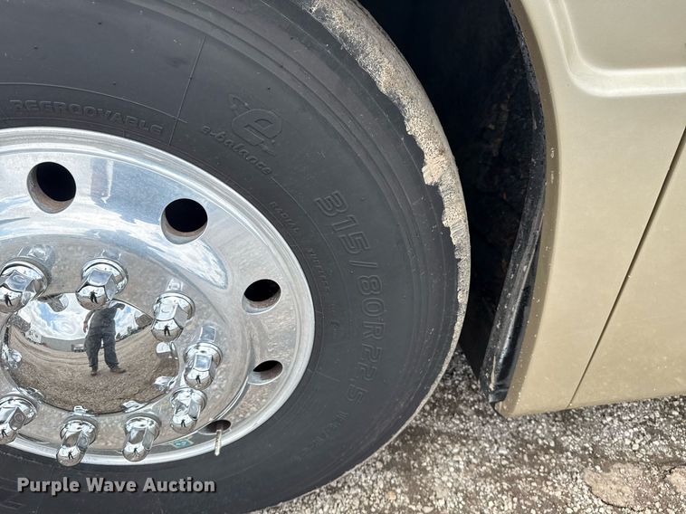 image for item EG5891 2009 Blue Bird Coachworks coach bus