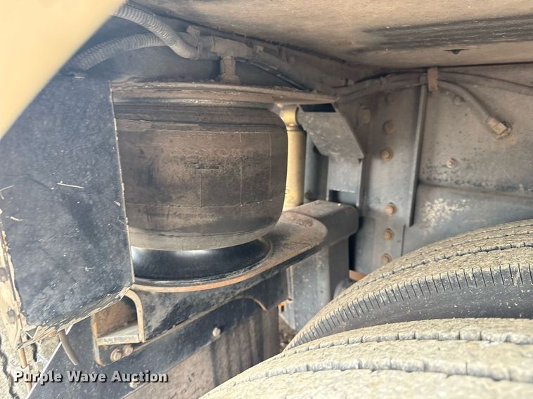 image for item EG5891 2009 Blue Bird Coachworks coach bus