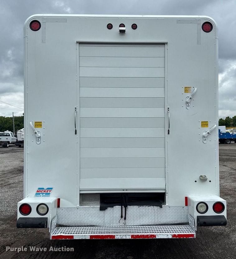 image for item EG5912 2014 International Terrastar box truck