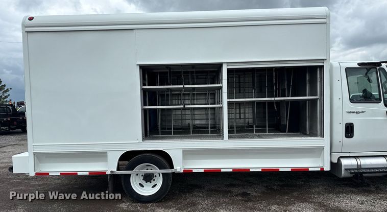 image for item EG5912 2014 International Terrastar box truck