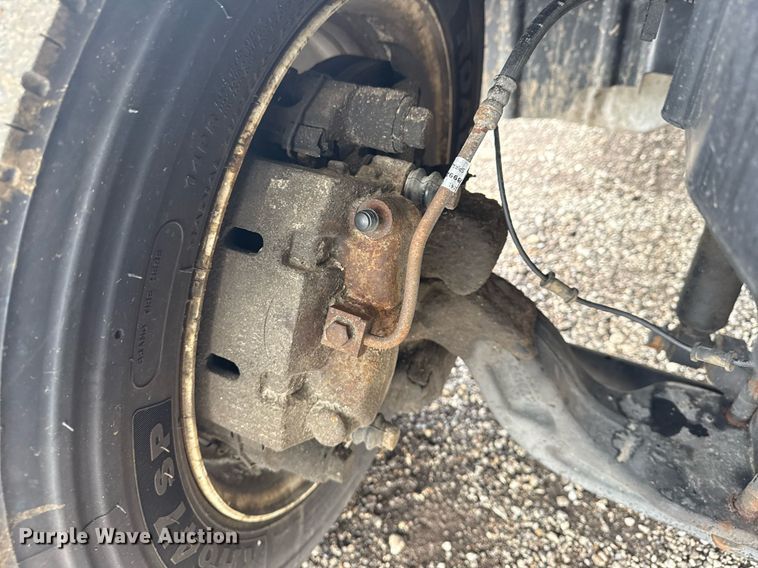 image for item EG5912 2014 International Terrastar box truck