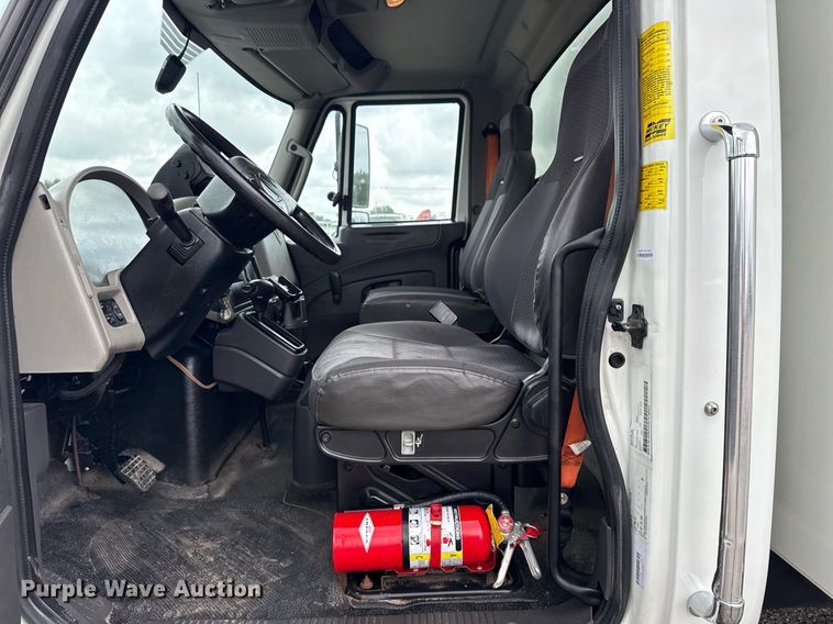 image for item EG5912 2014 International Terrastar box truck