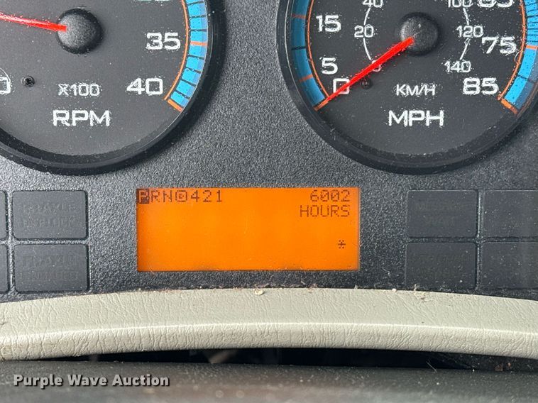 image for item EG5912 2014 International Terrastar box truck