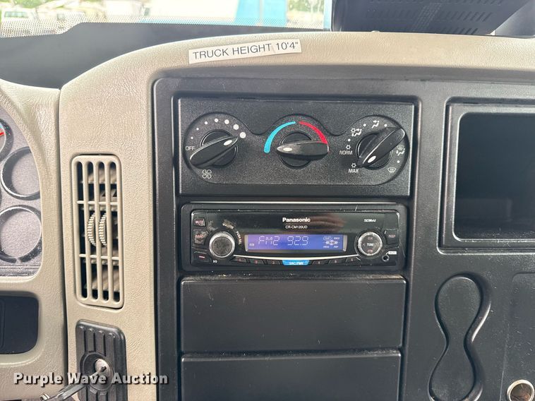 image for item EG5912 2014 International Terrastar box truck