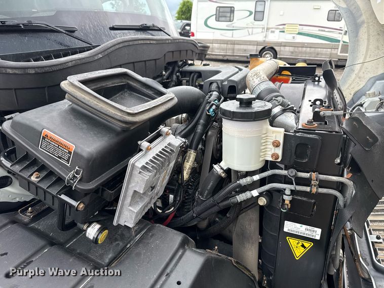 image for item EG5912 2014 International Terrastar box truck