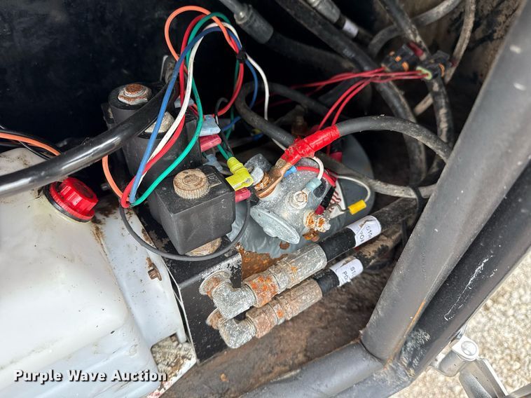 image for item EG5930 2019 Dodge Ram 5500 Crew Cab bale bed truck