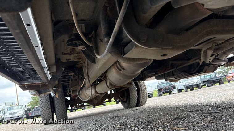 image for item EG5930 2019 Dodge Ram 5500 Crew Cab bale bed truck