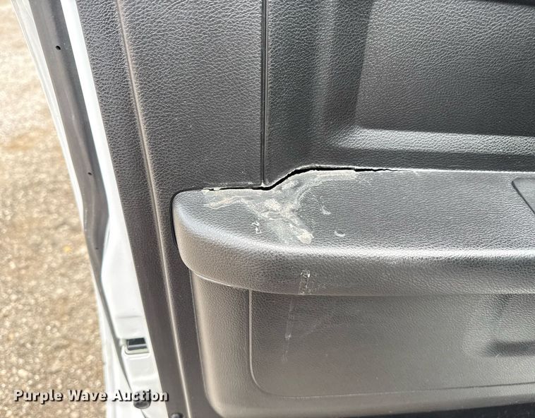 image for item EG5930 2019 Dodge Ram 5500 Crew Cab bale bed truck