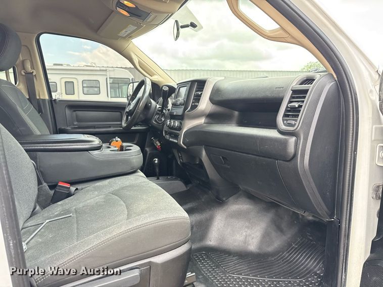 image for item EG5930 2019 Dodge Ram 5500 Crew Cab bale bed truck