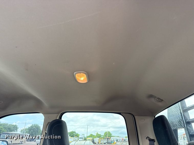 image for item EG5930 2019 Dodge Ram 5500 Crew Cab bale bed truck