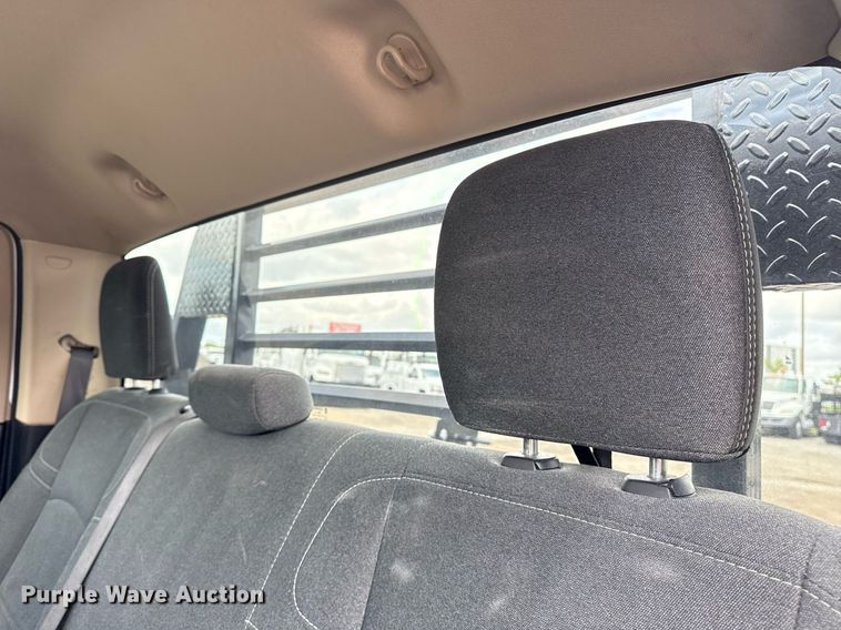 image for item EG5930 2019 Dodge Ram 5500 Crew Cab bale bed truck